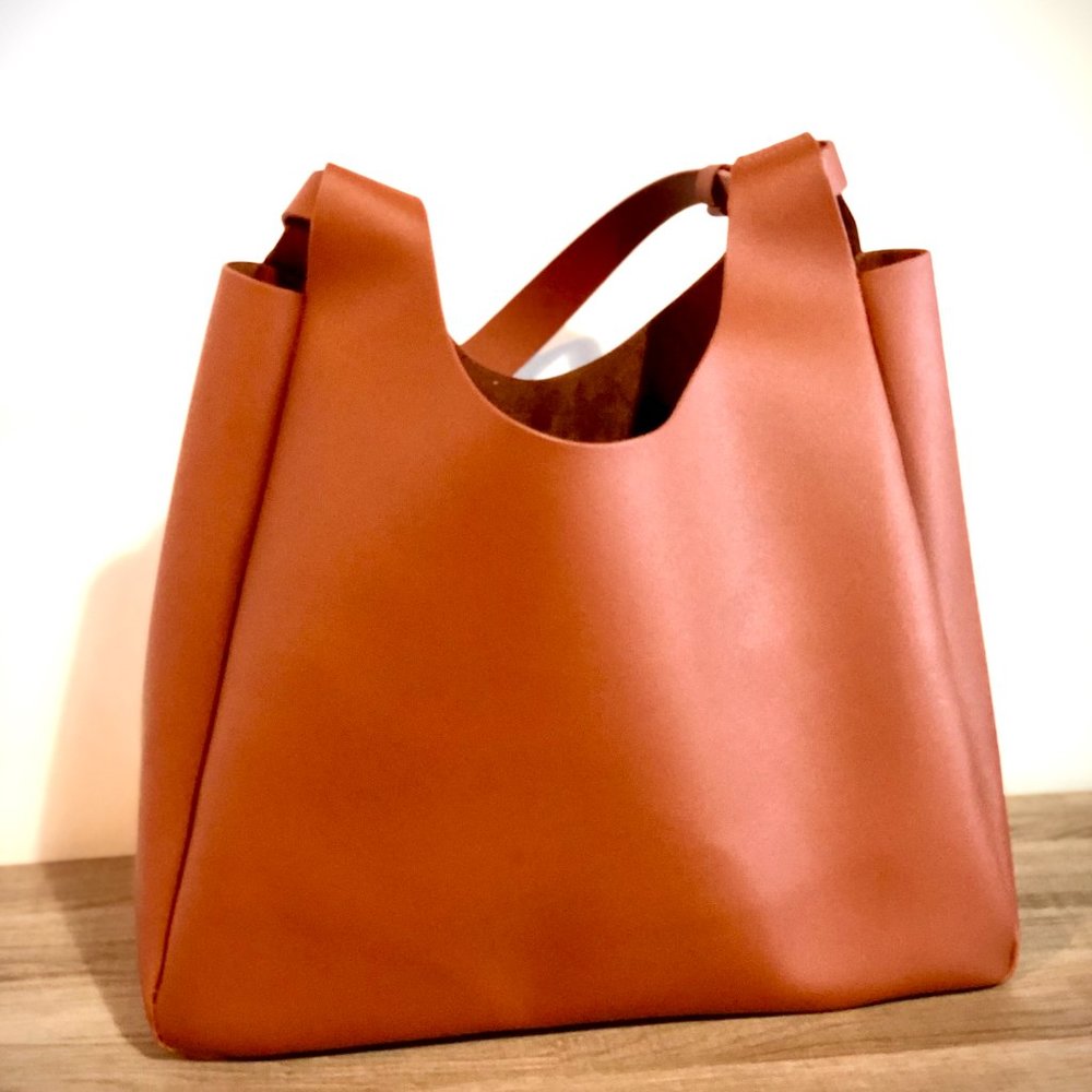 Neiman Marcus Shoulder Bag - Picture 2 of 2